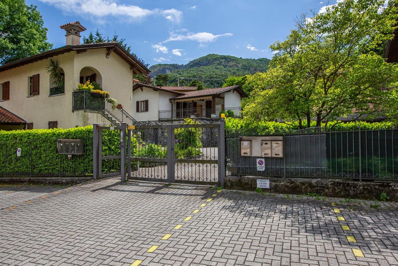L'Acero Rosso - Giardino Privato E Box Auto Villa Menaggio Exterior photo